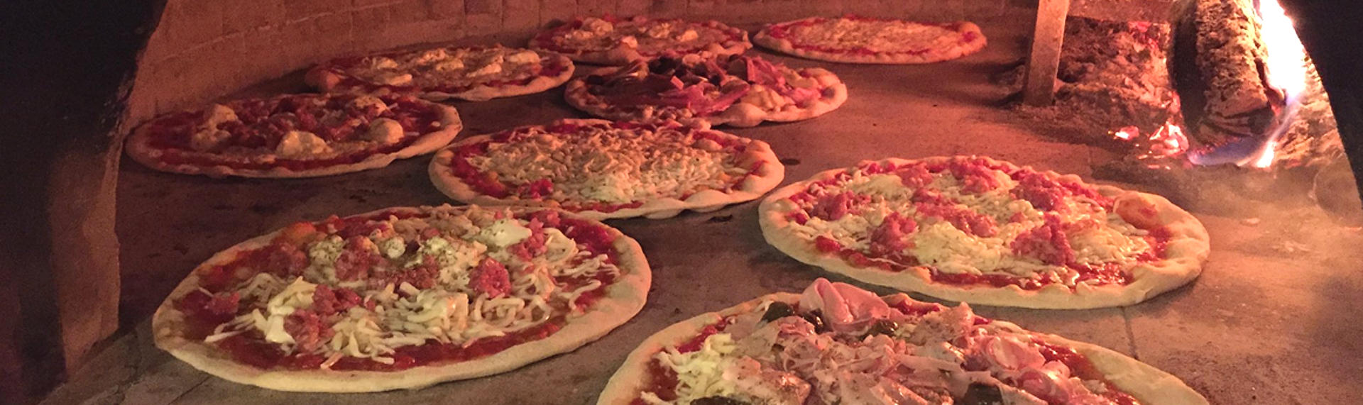 Trattoria La Pieve Pizzeria Cucina Toscana Specialità di Carne | Ristorante  Pizzeria La Pieve Camaiore